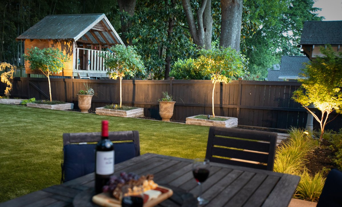 Outdoor Makeover & Living Spaces tweet media