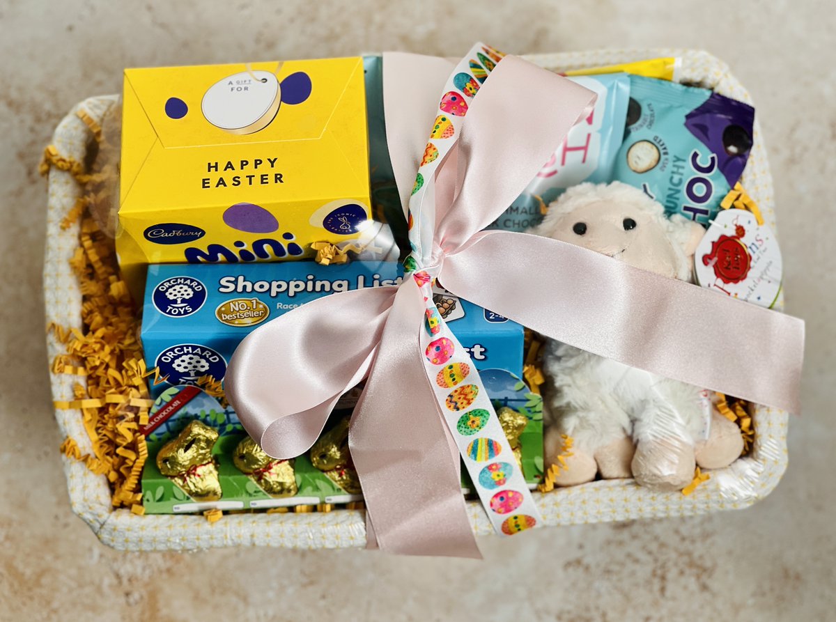 Today's Gift Basket Of The Day is 'Easter Basket For Younger Child' 🐰 (luckily, we had some choc eggs left!)

ow.ly/22Lj50Os8ok

Follow & RT to enter #prize draw to #win a Gift Basket. More info via our blog. 

#dailydispatch #gifts #competition #easterbaskets