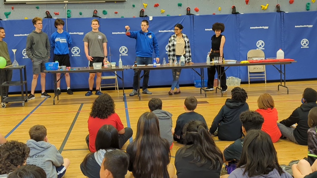 WNScience's tweet image. WN AP Chemistry sharing some science demonstrations with Hawthorne Elementary School.  @biscmj @CUSD200