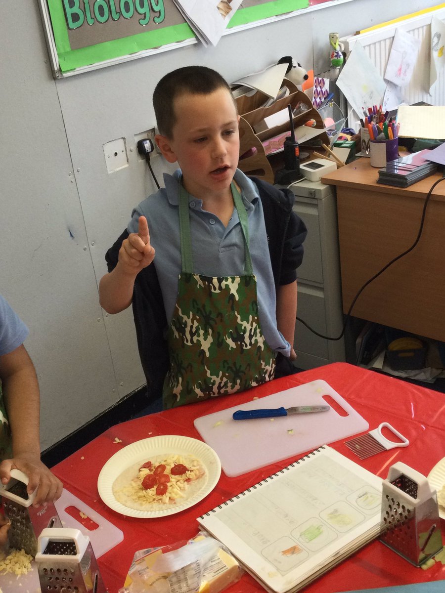 owlsACE's tweet photo. Finalising our portable snacks. Well done Year 2, a great DT week. #AltyCEDT #AltyDT https://t.co/jNUB7OmWrc