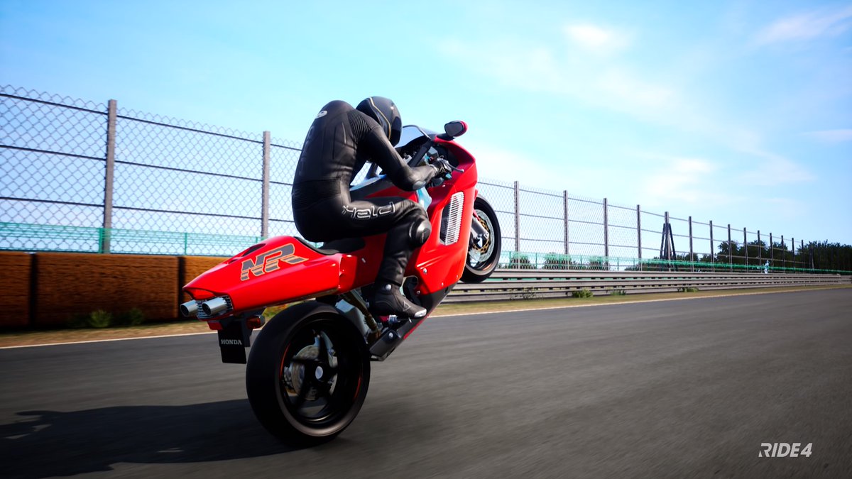 ka_sei_hito's tweet photo. NR750
#honda #hondanr750 #nr750 #nr #rc40 #ride4 #tsukubacircuit #ホンダ #ホンダnr750 #ホンダnr #ライド4 #筑波サーキット https://t.co/oApALx0mXM