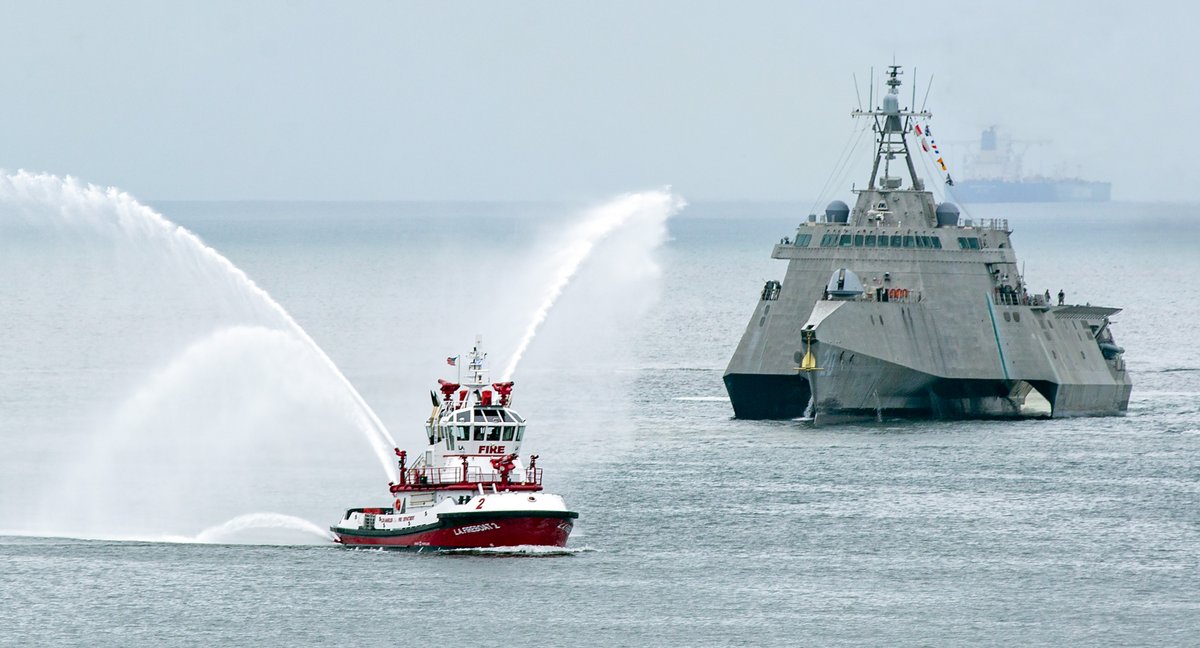 PortofLA's tweet image. 🇺🇸 ⚓ It’s officially Fleet Week here in Los Angeles! For complete event coverage throughout the holiday weekend, follow @LAFleetWeek and get the daily schedule at lafleetweek.com/events_schedul…
#LAFleetWeek2023
