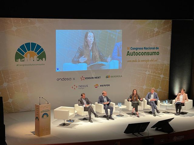 solargest tweet media