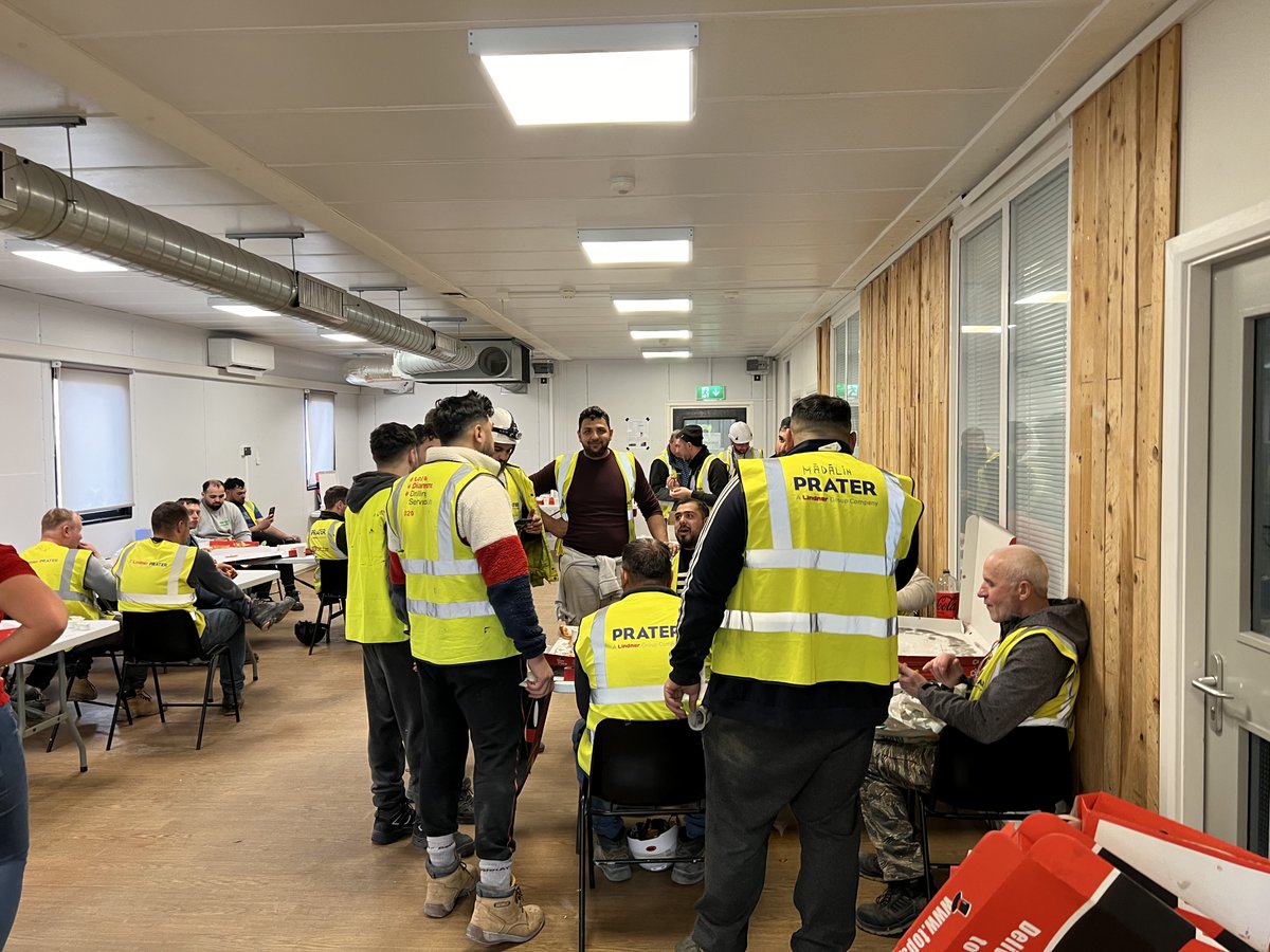 Lindner_Prater's tweet image. At  8 Bishsopsgate, Lewisham Gateway and Blossom Street,  we hosted stand-down talks on the Mental Health Awareness topic of Anxiety, presented by the project team, supported by our Mental Health First Aider&apos;s team and clients.

#mentalhealthawareness #tohelpmyanxiety