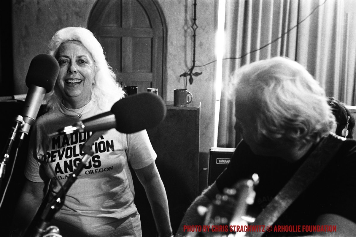 ArhoolieFdn's tweet photo. Rose Maddox with Del Williams during the recording of This is Rose Maddox at Chris Strachwitz’s house in Berkeley, 1980. @Folkways #RoseMaddox #MaddoxBrothersandRose #ChrisStrachwitz #Arhoolie
📷: Chris Strachwitz. https://t.co/BdyeLd5IR1