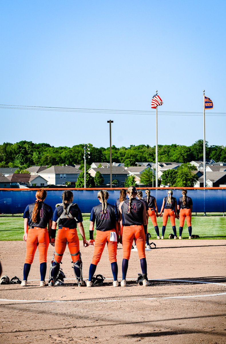 smileswithcha's tweet photo. Congratulations @HHSRaidersSB on your Sectional Win! https://t.co/wPlhSF1Da0