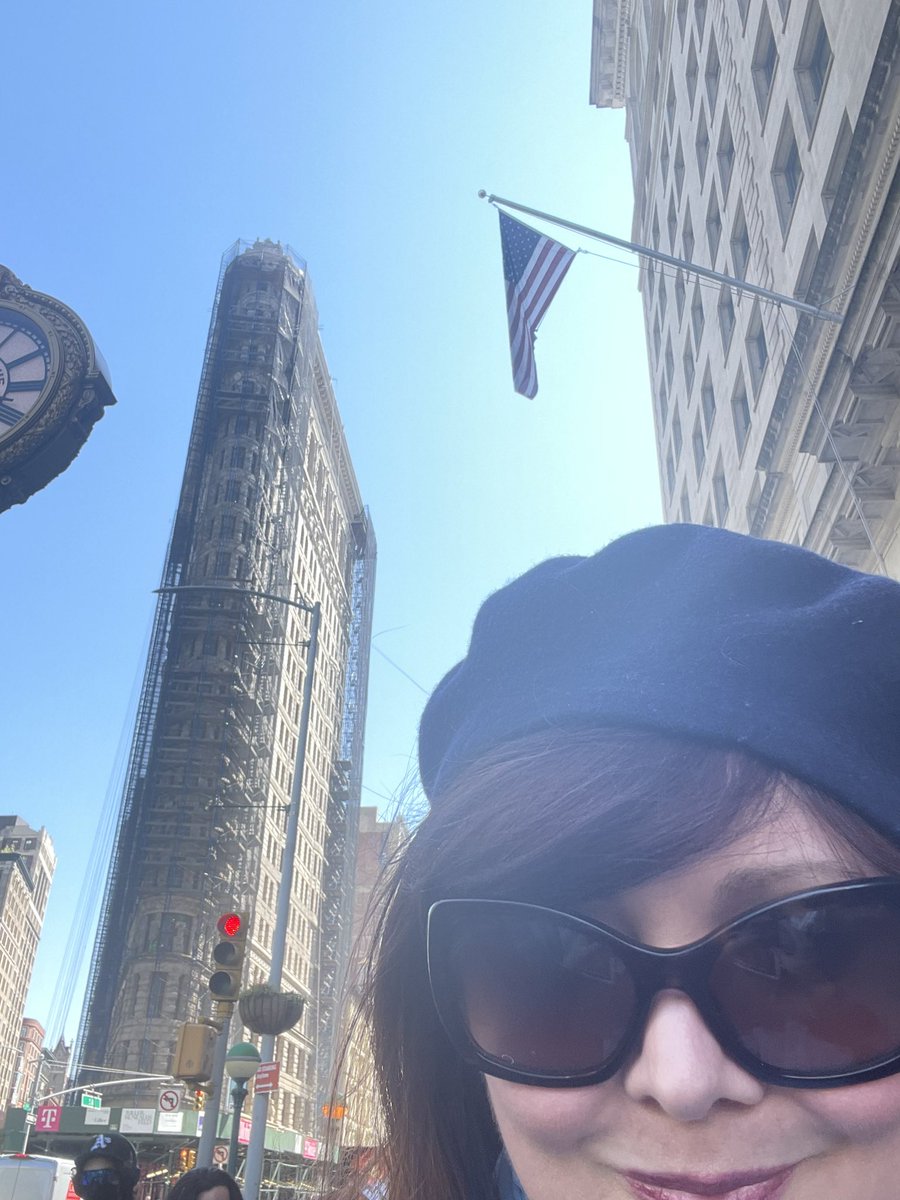 deedeegop's tweet photo. NEW PODCAST ALERT! On all podcast platforms, YouTube Channel & ROKU !
Itโs the Don & Ron episode on โ Drinks with Dee Dee ! Emmy award winning host Dee Dee Sorvino is in the middle of NYC with this politically incorrect podcast . Join us ! #drinkswithdeedee #sorvinovinowine https://t.co/eaHtPWZa2X