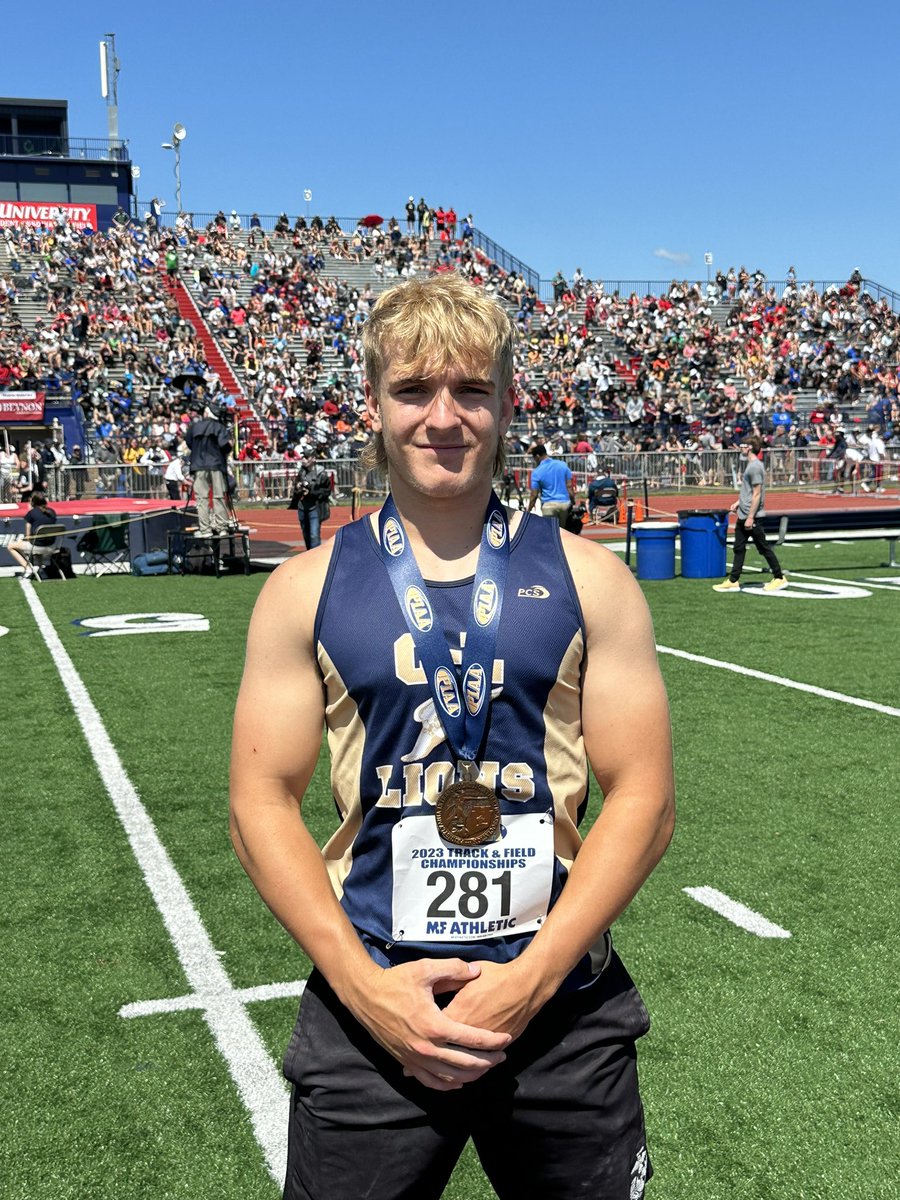 TheSkinny1969's tweet photo. C-L’s Ryan Hummell, DCC’s Aiden Grieneisen 5th and 7th medals in jav https://t.co/KDMImude7U