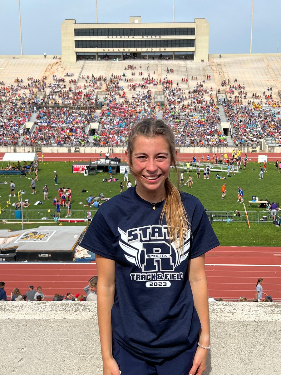 Congrats to Ava Klaassen on finishing 12th at State in the 3200m run.