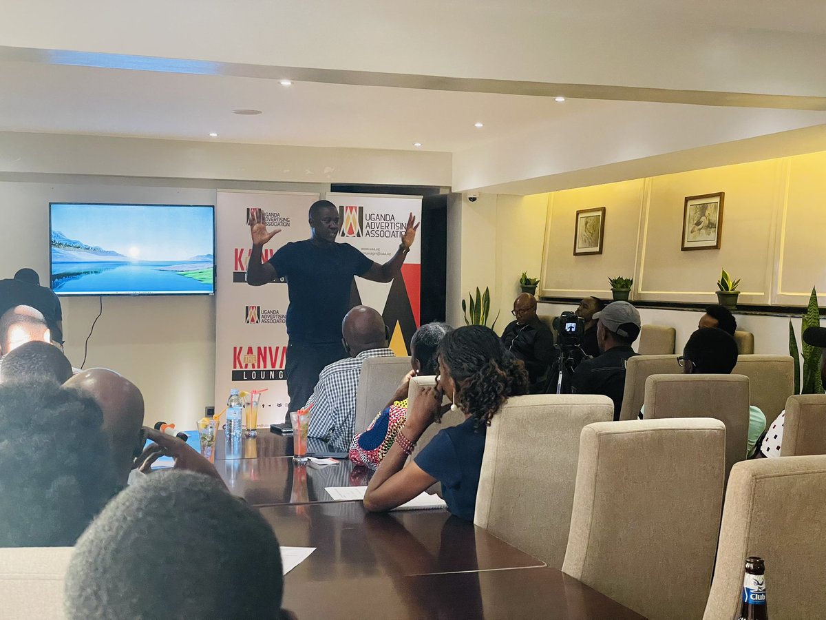 Lynnasirumbi's tweet photo. "The biggest metric we should measure for brands is attention across all media" 

~ 𝗥𝘆𝗮𝗻 𝗠𝗮𝗷𝘄𝗮

#TheKanvasLounge https://t.co/CqLAPh205i
