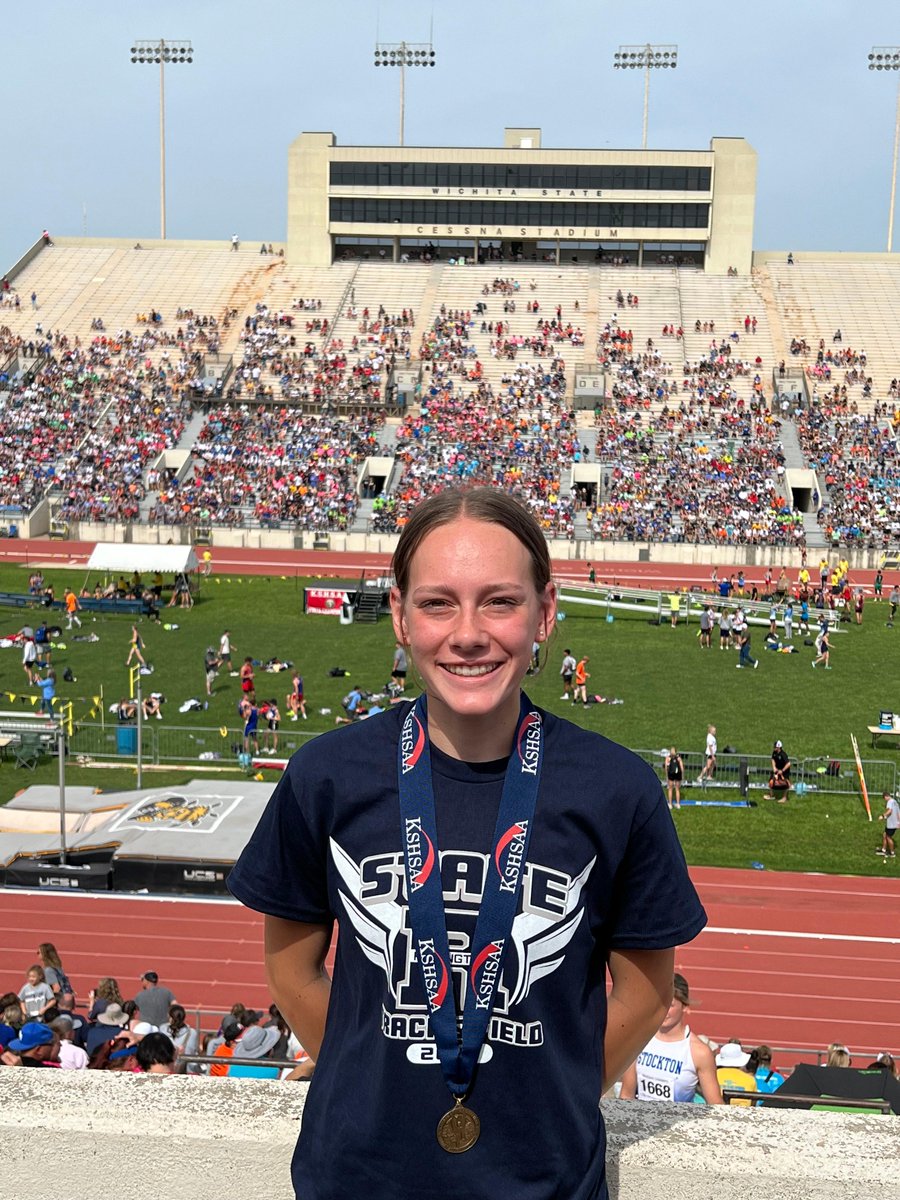 Congrats to Chelsea Willour on finishing 8th and medaling in the 3200 M run at State.