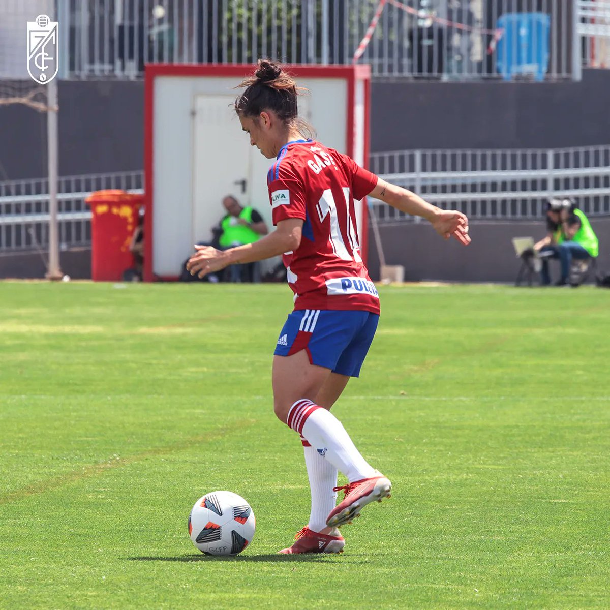 ⚽ ❤️ ✨ 

#𝙂𝙧𝙖𝙣𝙖𝙙𝙖𝙁𝙚𝙢𝙚𝙣𝙞𝙣𝙤 🇦🇹