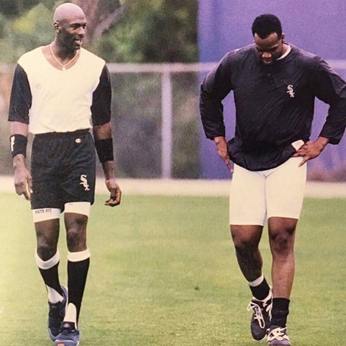 baseballinpix's tweet photo. Michael Jordan and Frank Thomas at Spring Training, 1994 https://t.co/sQda6hb4KF