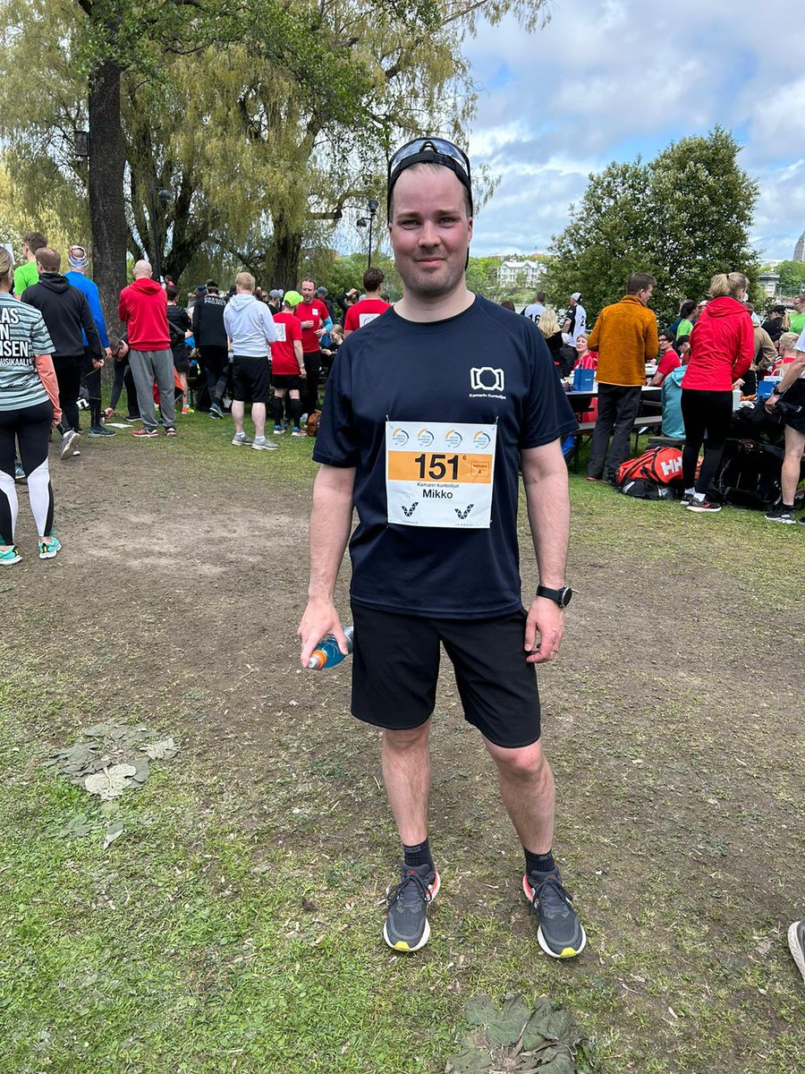 Tänään käytiin työporukalla kiertämässä Töölönlahtea. Yritysmaraton on kyllä hauska tapahtuma ja taas oli iso määrä eri organisaatioita mukana. Ensi vuonna uudestaan! #yritysmaraton #juoksu #työkaverit <a href="/K3FIN/">Keskuskauppakamari</a>