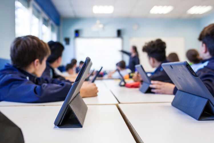 Take a look at our latest blog, where we discuss the use of technology to improve educational outcomes!💻👇
computeam.co.uk/videos-and-blo… 

#educationtechnology #education #technology
