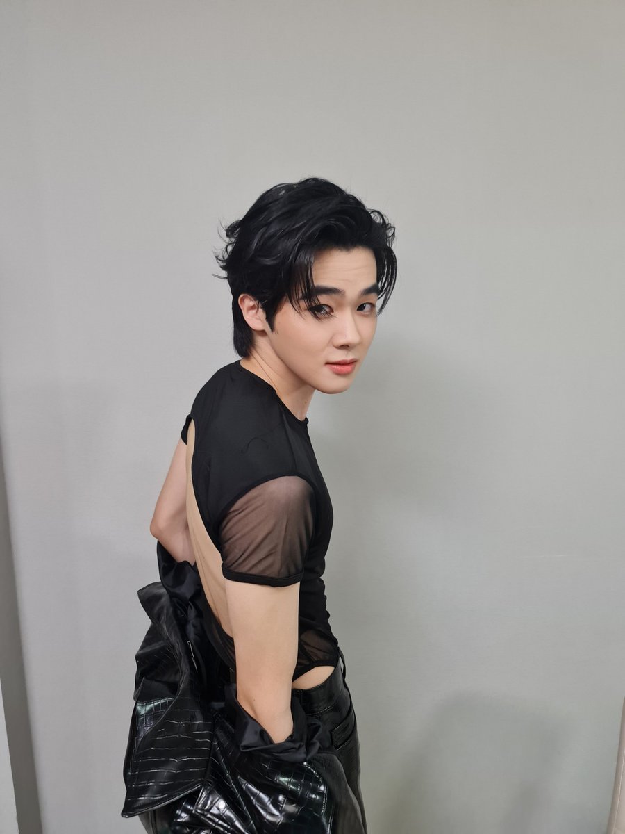 bomm_u's tweet photo. โตแล้ว แต่งตัววับแวมๆ 

#Cindellaxbommu 
#Cindellathailand 
#bommu #ชาวมุ https://t.co/6DHjDV8bCC