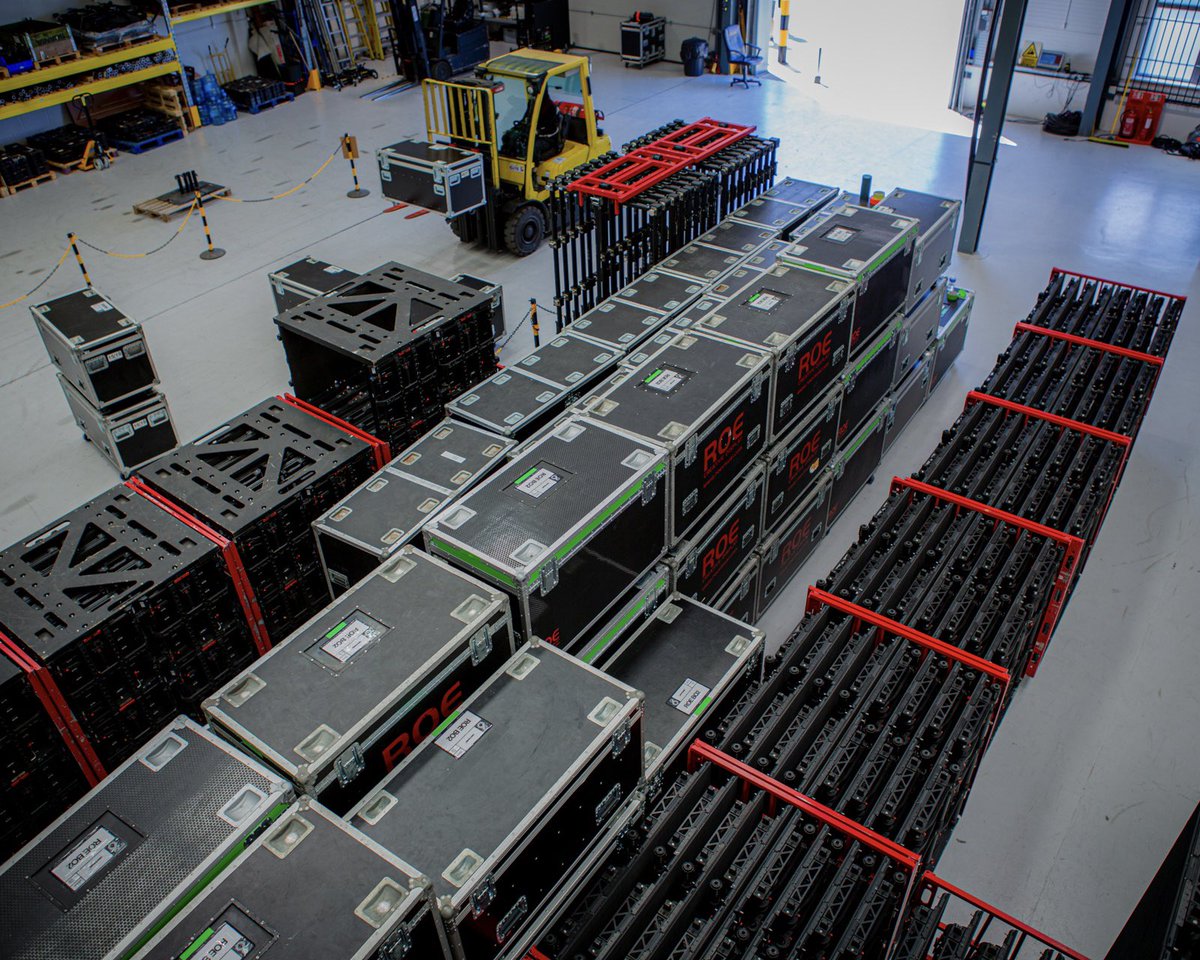 80sixltd's tweet image. ☀️The sun's out &amp;amp; we're gearing up for festival and touring season! ☀️

We’ve been busy servicing our kit, including over 3000 #LEDpanels, all meticulously quality-tested, serviced &amp;amp; calibrated by our excellent warehouse team.

#ROEvisual #eventprofsuk #eventtech #festivalseason