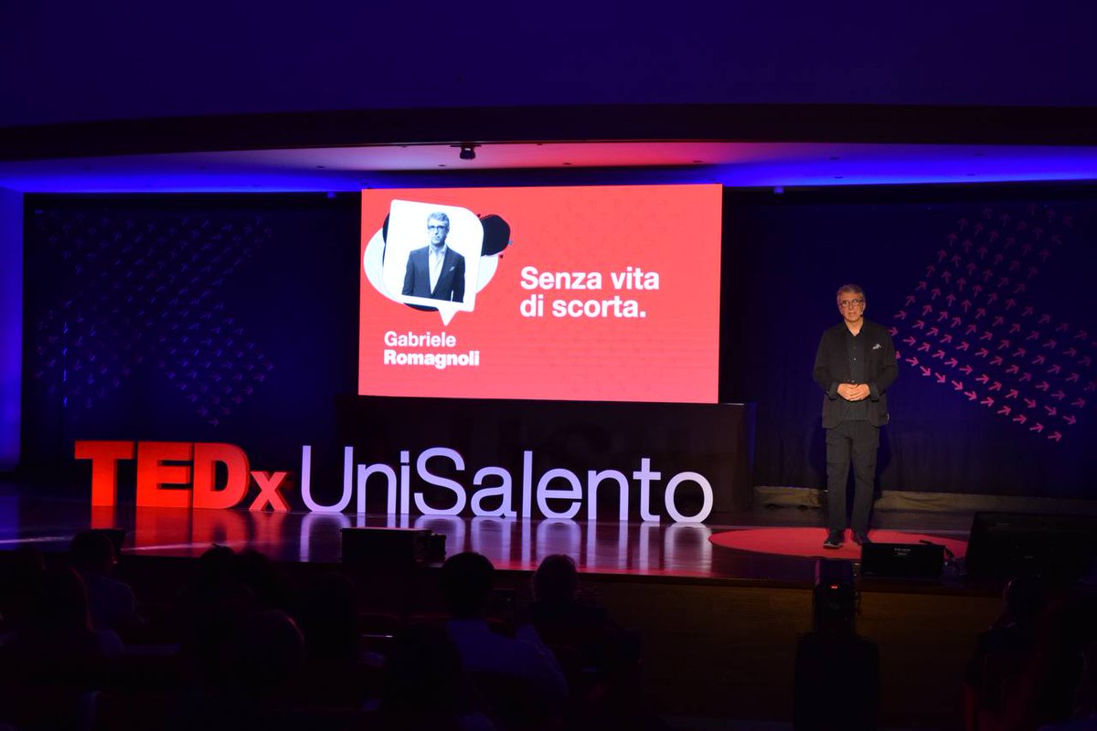 Ore 17:55

Sale sul palco di #tedxunisalento: Gabriele Romagnoli che ci proietterà verso la visione e la forza nella vita

#interяeazione