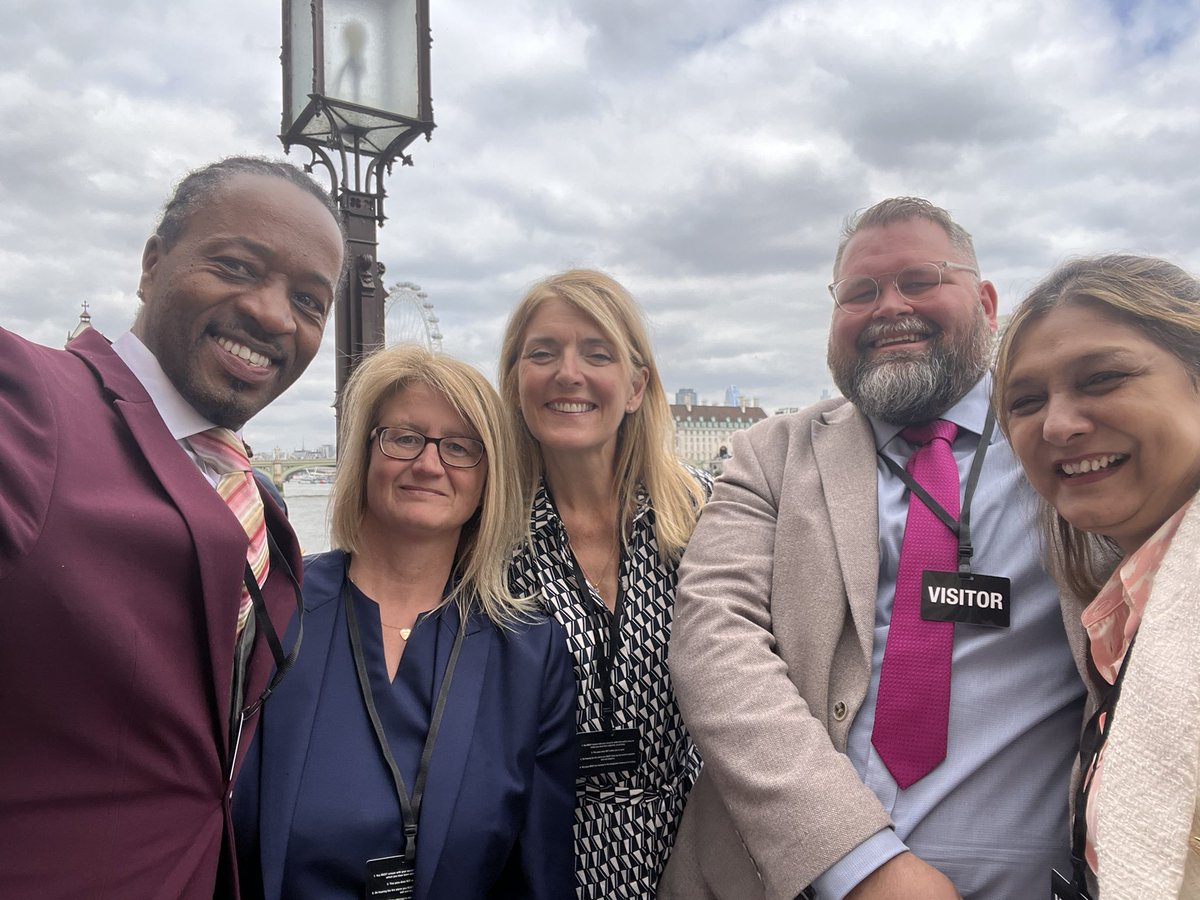 LouiseWolsey's tweet photo. It was a fabulous event and equally lovely to also spend time with some of our recent ‘employee of the month’ winners, @NinaSian1 Peter, Nicky & Karina. I asked one colleague if they’d like to do an article in our newsletter. This is what they said. #itsthelittethings https://t.co/UnaZhPuqqp