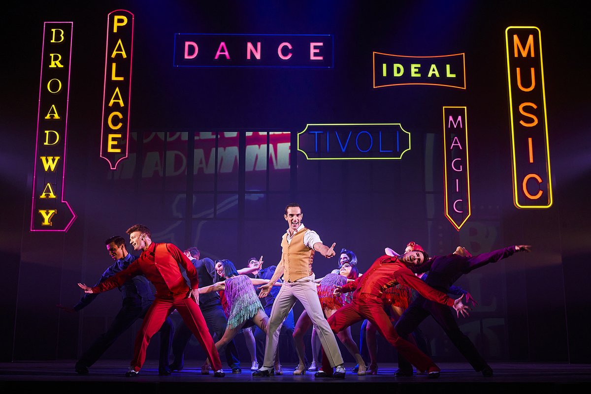 En una semana nos vemos en el Palau de <a href="/LesArtsValencia/">Les Arts, València</a> para despedir <a href="/CantandoMusical/">Cantado bajo la lluvia - El Musical</a> ✨

¡Estamos muy emocionadxs de poder vivir el final de gira en una ciudad como Valencia! Recordad que es la última oportunidad para poder disfrutar de este musical.
 
¡No te quedes sin verlo!