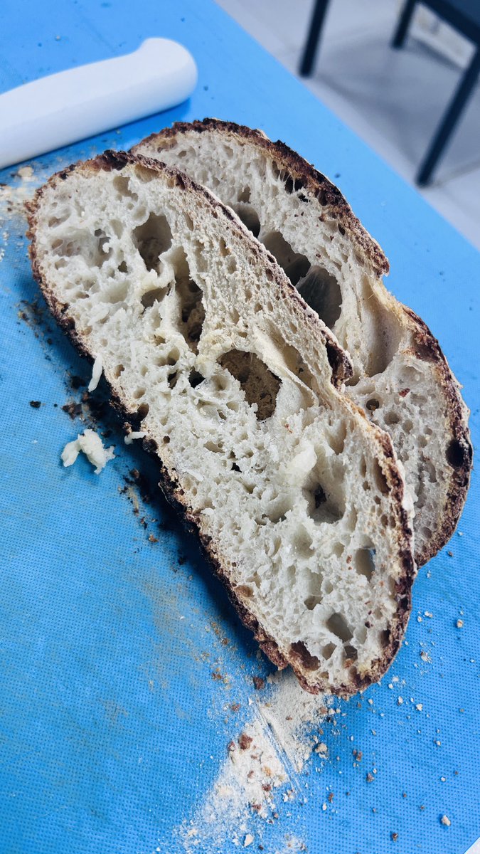 The_Baker_Chef's tweet photo. Sourdough Bread , Check its hydration 85%
#sourdough #bakery #cakelovers #chocolatecake #pastry #photography #foodblogger #pastrypassion #breadmaking #art #chefharoon #delicious
#cheflifestyle #thebakerchef #lastella
#Dandana #Restaurant & #cafe
#najran #ksa2023 https://t.co/eSdaiFp1QA