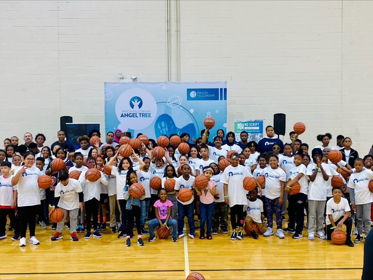 PFAngelTree's tweet photo. We work to equip churches to strengthen relationships between incarcerated parents & their children & support the families of prisoners year-round. Find out how you can be a part of Angel Tree, too! https://t.co/YwM0X7qAnZ
#PFAngelTree #ItStartsWithAGift #AngelTreeCamping https://t.co/uJ5ij7wyQt