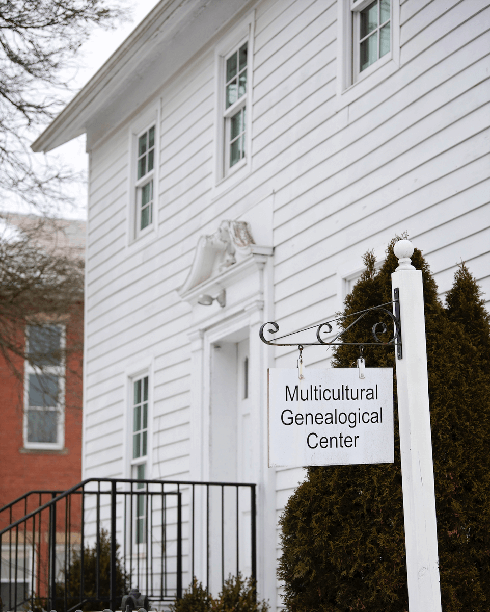 OHCHA1's tweet photo. #OHCHA #AppalachianOhioA-Z: The Multicultural Genealogical Ctr in #Morgan Cty is home to a nonprofit org that documents multicultural families' contributions to Ohio. Their archives are in a restored house in #Chesterhill. https://t.co/1c8zGOxi0k
#History #Heritage #Culture https://t.co/bKjs250PF4