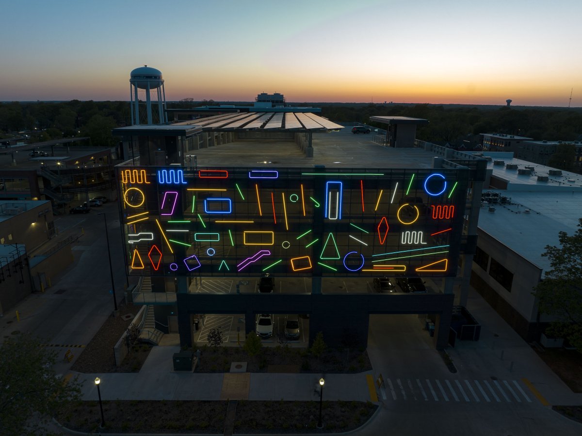 Interactive Neon Mural #16 
Bentonville, Arkansas, USA / Curated and photo credit by <a href="/justkidsart/">JUSTKIDS</a> Courtesy of OzArt NWA #mural #neon #spidertag #arkansas #bentonville #usa #art #arte #muralismo #vanguardia
