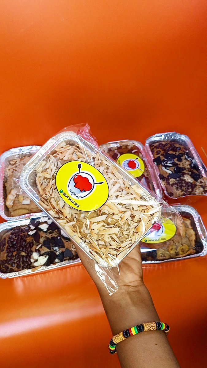 theperfectmix_'s tweet photo. New level of premium enjoyment + satisfaction!!!
Our banana breads now available in loaf sizes.
Preferred toppings tooo. This nuttttt bangs!
NGN 2500 per loaf
#theperfectmixconfectionery #trending #weekend #selftaughtbaker #bananabreadrecipe #bananabreadrecipe #bakingtutorial https://t.co/DUVc4UO2uO