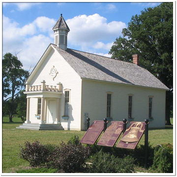 #FamousCanadianImmigrants
Alexander Graham Bell immigrated to Canada from Scotland in the late 1800s. He’s famously known as the inventor of the telephone. zurl.co/du3M - The Bell Homestead, a museum to A. G. Bell in Brantford, ON.
