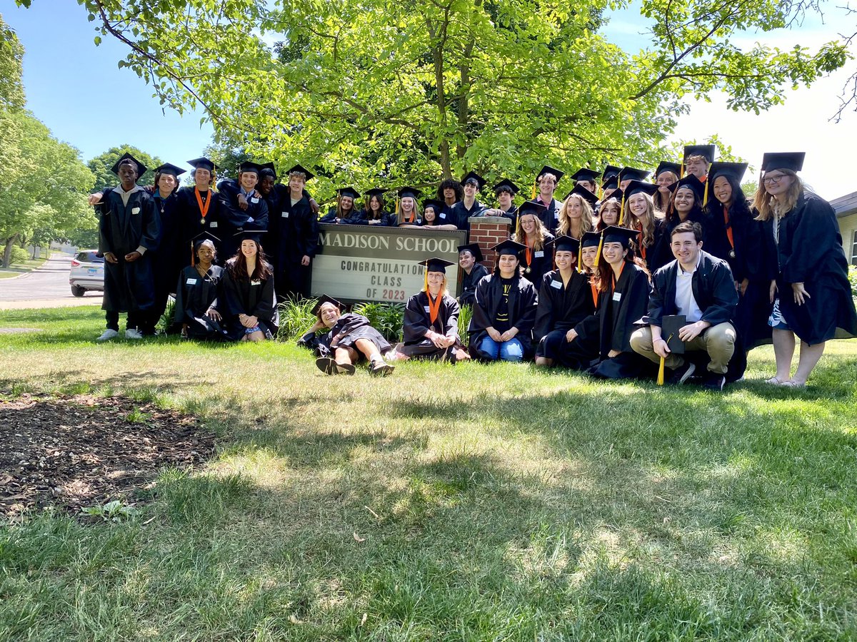 MADISONCUSD200's tweet image. We were so excited to celebrate the accomplishments of our WWSHS graduating class of 2023! Thank you seniors for reminiscing with us and imparting words of wisdom for our Mountain Lions! #yourcommunityschools #madisonstrong