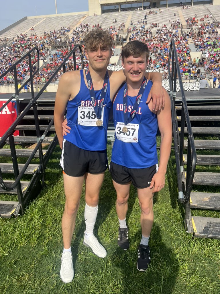 sportsinkansas's tweet photo. Check out live state track and field coverage over at @TrackInKansas. 

Photos, updates, and interviews from SIK’s @bjbowman13 all weekend - coverage powered by @MammothBuilt @WatcoRail @SAFEks @nextechwireless @FriendsFalcons @LewisMotorsGC @JocksNitchPSU https://t.co/DXqYWWhCTx