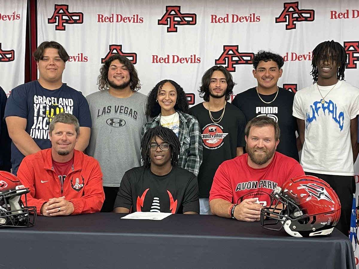 Congratulations <a href="/WILLIAMMALOY88/">William Maloy</a> on committing to play football <a href="/BamaStateFB/">Alabama State Football</a>