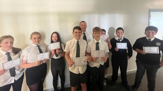 Hyfryd cael dathlu llwyddiannau ein mathemategwyr ifanc talentog gyda'u tystysgrifau Her Mathemateg.

Lovely to be able to celebrate the success of our talented young mathematicians with their Maths Challenge certificates.

Special shout-out to Charlie on his Gold award!