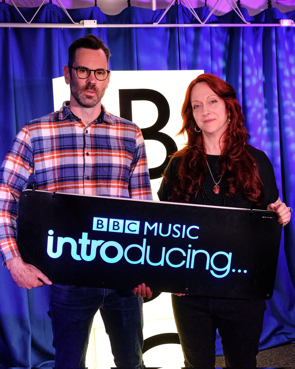 Scarlet Joy (@scarletjoymusic) on Twitter photo 🖤 #lathambass and I have had the pleasure of going to record an acoustic live session for <a href="/bbcintroducing/">BBC Music Introducing</a> at @bbcradiolincs 🖤
Stay tuned for when the show will be aired 🖤
#scarletjoy #bbcintroducing #bbcintroducinglincolnshire #livesession #lincolnshiremusic #lincsconnect 🖤 #lathambass and I have had the pleasure of going to record an acoustic live session for <a href="/bbcintroducing/">BBC Music Introducing</a> at @bbcradiolincs 🖤
Stay tuned for when the show will be aired 🖤
#scarletjoy #bbcintroducing #bbcintroducinglincolnshire #livesession #lincolnshiremusic #lincsconnect