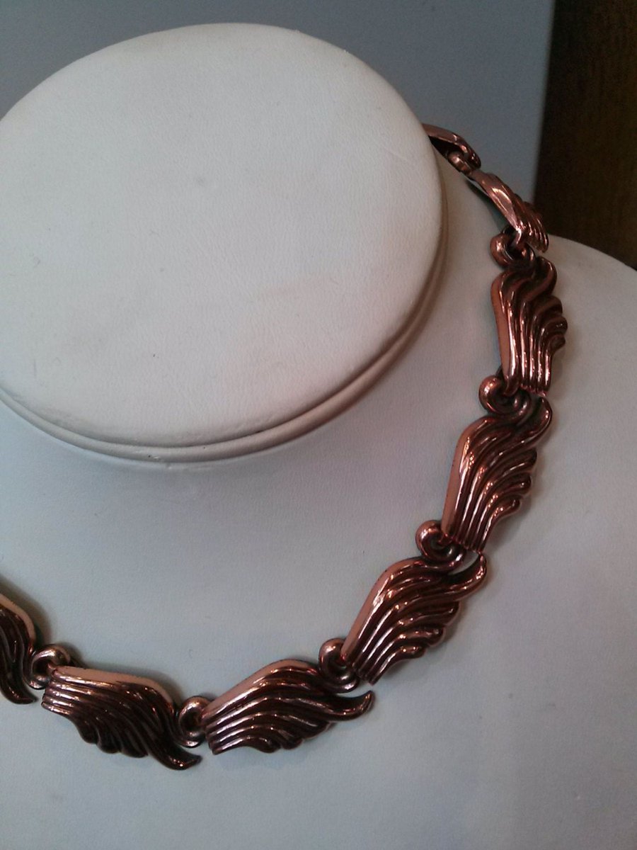 Vintage 1950s Renoir Copper Necklace Scrolled Leaf 19 Inches #BohoFashion #CopperJewelry 
$95.00
➤ etsy.com/listing/234512…