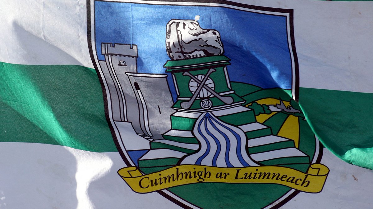Best of luck to our County U14 footballers who are playing Clare tomorrow in Round Three of the Jim Power tournament! Players on the panel from JTBCS are Eoghan Murnane, Kevin Kearns, Daniel Barry (1st Year), Paddy O'Dwyer and Ronan Conneely (2nd Year)! #JTBCS #GAA @LimerickCLG