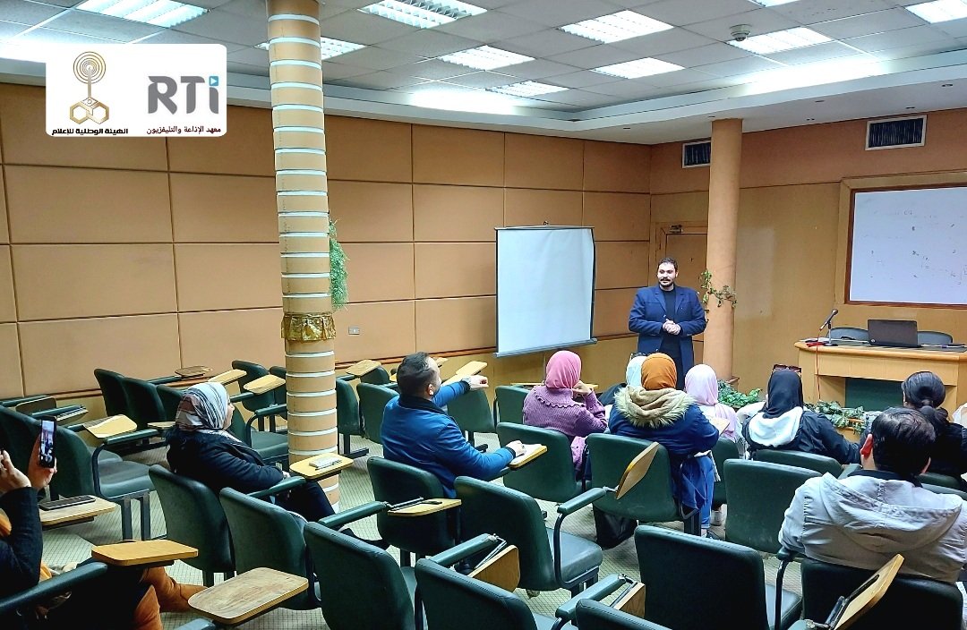 Mhmd_IsmailOmar's tweet image. التطبيق العملي لمهارات &quot; #العرض_والتقديم #Presentation_Skills&quot; للمتدربين واليوم الخامس مع الدفعه الثانيه والتدريب #العملي #مدرب_الاعلام_محمد_اسماعيل_عمر 
سجل معانا لدفعة يونيو لكورس #العلاقات_العامة بتنظيم #معهد_الاذاعه_والتليفزيون وبإعتماد #الهيئة_الوطنية_للاعلام في أول تعليق 👇