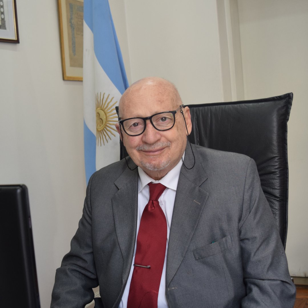 PPNArg's tweet photo. Con profundo dolor, comunicamos el fallecimiento del Dr. Francisco Mugnolo, Procurador Penitenciario de la Nación, compañero y amigo. Su lucha por los derechos humanos y la calidez humana que lo caracterizaban estarán siempre presentes. https://t.co/hwBxLgwK8o