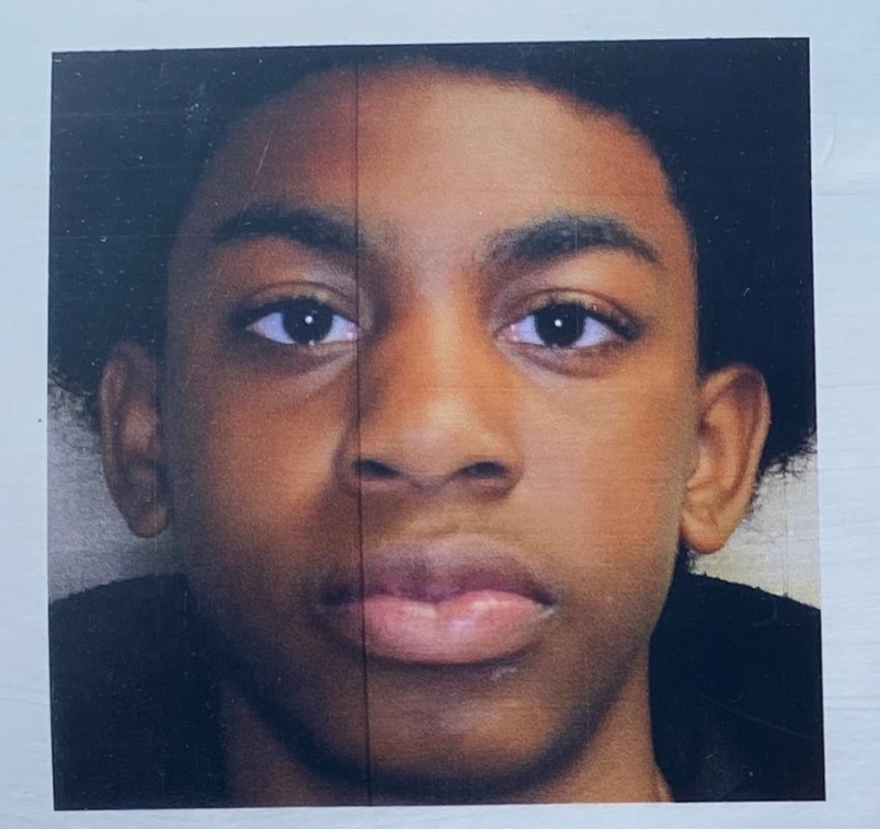 #MISSING: 14-year-old Khaadir Elijah White (5'7', 130 lbs.). Last seen at 3 p.m. May 25 in the #Essex area wearing a black jacket, black pants, black shoes and carrying a black and white book bag. Anyone with info, please call 911 or 410-307-2020. #HelpLocate.