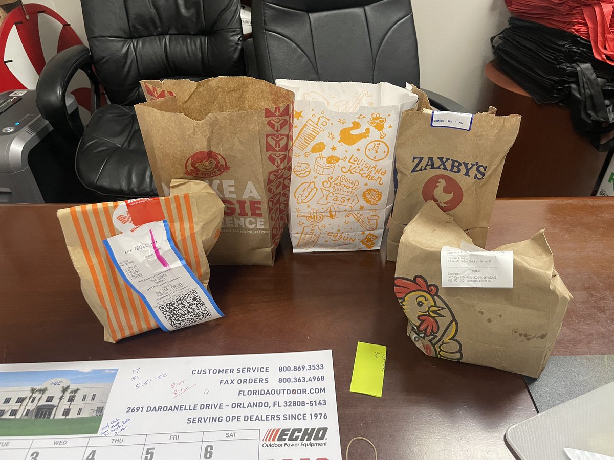Trying to settle an office debate.  Who has the best spicy chicken sammich?
<a href="/Wendys/">Wendy’s</a> @PDQFreshFood <a href="/Popeyes/">Popeyes</a> <a href="/Whataburger/">Whataburger®</a> or <a href="/Zaxbys/">ZAXBYS</a>  #StayTuned