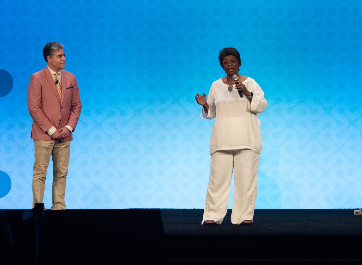 HRSonline's tweet photo. Only the incomparable #SoulQueen of #NewOrleans could get a ballroom of #EPeeps up on their feet #secondlining at 8 AM!

#Thankyou Irma Thomas for joining us &amp; special thanks to @DanielPMorin for sharing your talented #heartrhythm patient w/ us.

#EPeeps #HRS2023 #secondlineband https://t.co/gsdK2bAF7Z