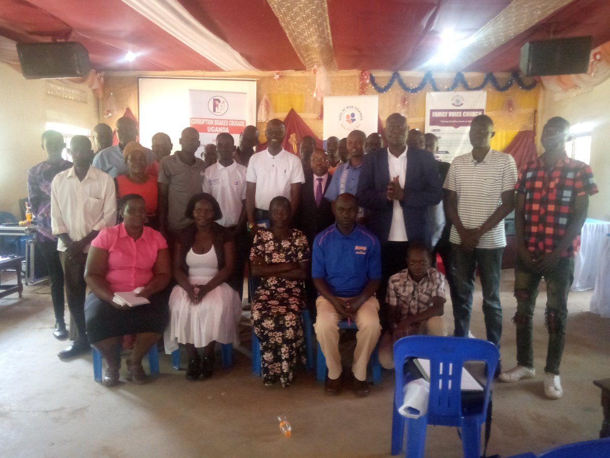 achol_william's tweet photo. The dialogue in Lira City today intended to reduce corruption through Access to information for effective Service Delivery through Public oversight.The RCC and Town Clerk officiated at it. https://t.co/vSY4V5ewTk