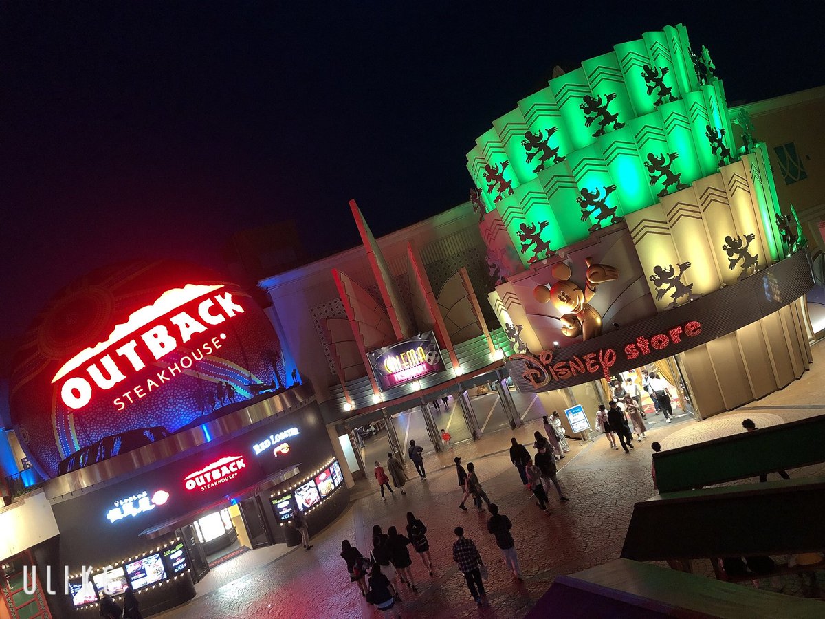 ディズニーストアにこの前行きましたー！

舞浜にいるだけでなんか幸せ😃