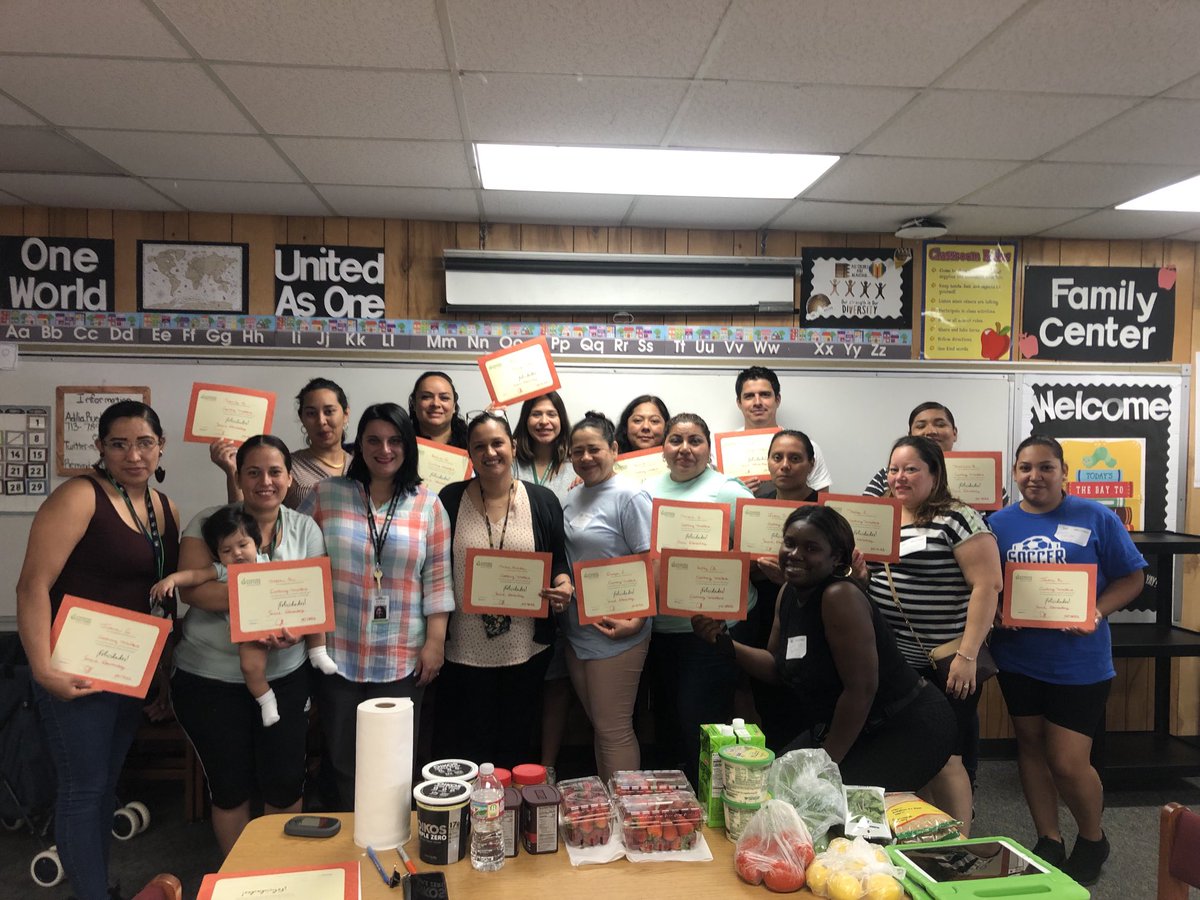 Spring’s Houston Food Bank Nutrition class graduates.
⁦<a href="/Aliefsneed/">Sneed Elementary</a>⁩ ⁦<a href="/AliefISD/">Alief ISD</a>⁩ ⁦<a href="/Alief_Fame/">Alief FACE</a>⁩