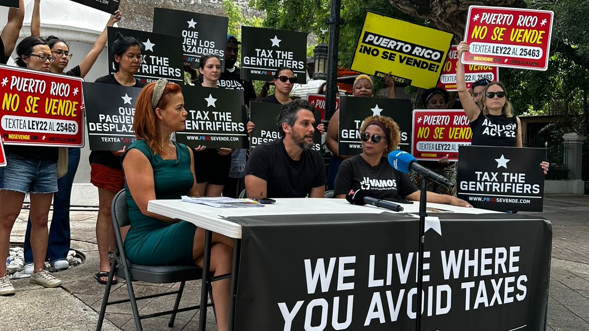 Julio E. on Twitter "Today we are in front of the Puerto Rico tourism