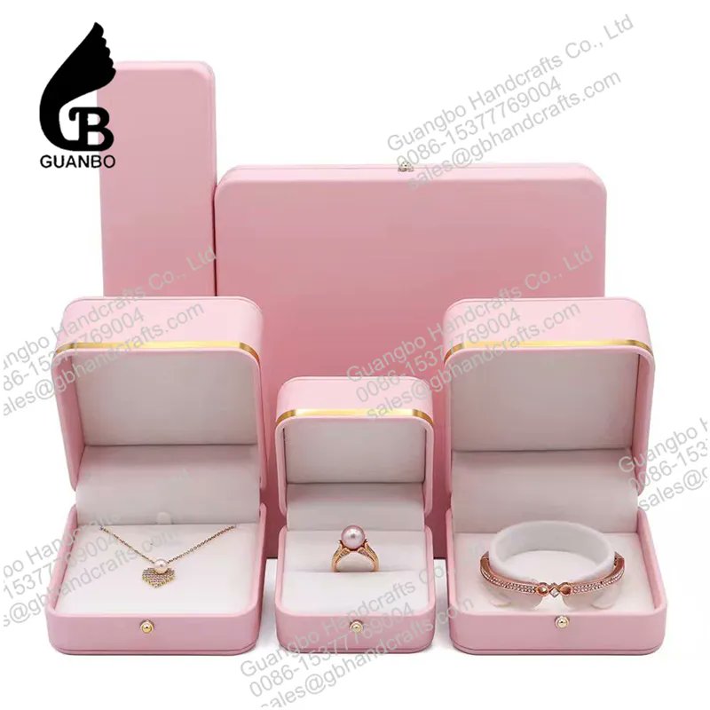GuangboHandcraf's tweet photo. Custom jewelry Box jewelry Packaging jewelry Box jewelry Case with logo！ 
https://t.co/rFo5cqDNEt 
#jewelry #jewelrybox #jewelrystorage #jewelrycollection #jewelleryquotes #jewels #gbpacking #gbpackaging #gbpackages #jewelryshop #packagingdesigns #packagingcustom https://t.co/CLqWeQEQI6