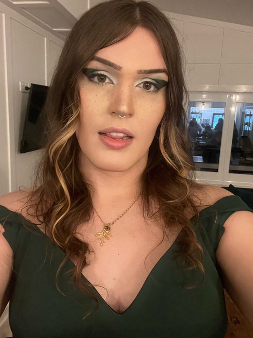 Another photo I liked from the wedding https://t.co/oApDJgsABD<a href="/tag/newprofilepic"class="tags"><span>#newprofilepic</span></a>