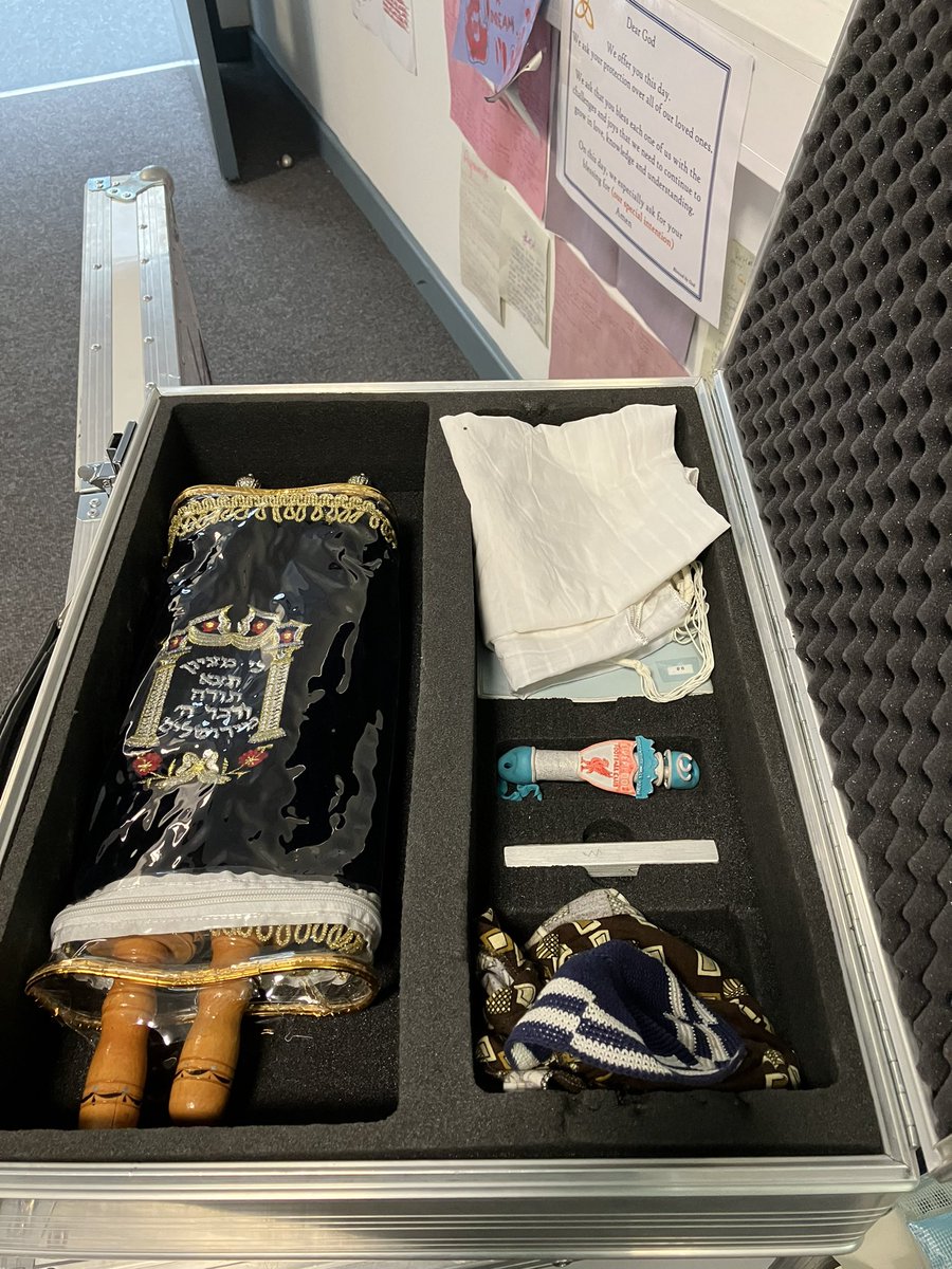 RE_BTRCC's tweet photo. Our study of Judaism has been really brought to life with the artefacts from @JewishMuseumLDN. All year groups @BTRCCinfo have benefitted immensely!!!ππ»π€π€#grateful #WorkHard #ValueAll https://t.co/b38pzkA9nv