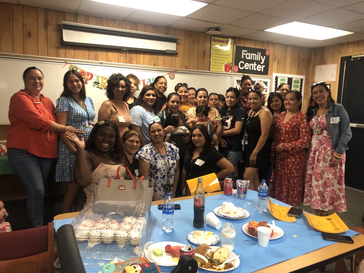 What an amazing year with incredible people!  Just a fraction of Sneed’s 22-23 Family Center families! ⁦<a href="/Aliefsneed/">Sneed Elementary</a>⁩ ⁦<a href="/AliefISD/">Alief ISD</a>⁩ ⁦<a href="/Alief_Fame/">Alief FACE</a>⁩